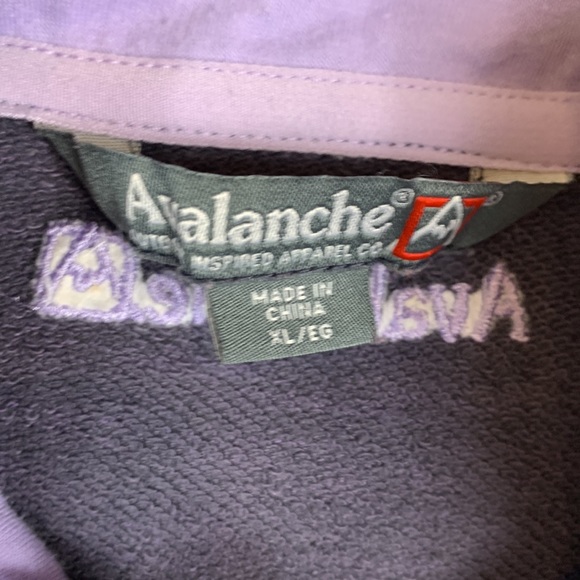 Avalanche Heather purple long sleeved pullover with lavender trim size XL - Picture 5 of 7